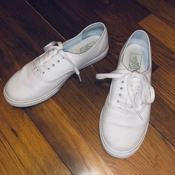 white authentic vans womens